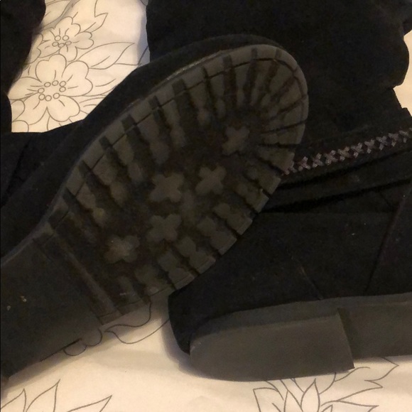 Black tall boots - Picture 3 of 4